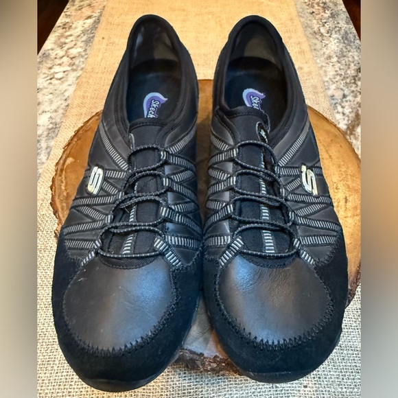 Skechers Biker Black Leather Slip On Dream Come True Sneakers. Size 10 - Picture 1 of 11